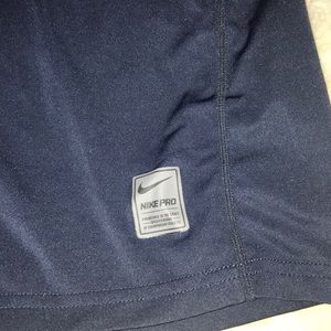 Nike Shirts - Men’s fitted Nike pro Nike Shirts - Men’s fitted Nike pro
